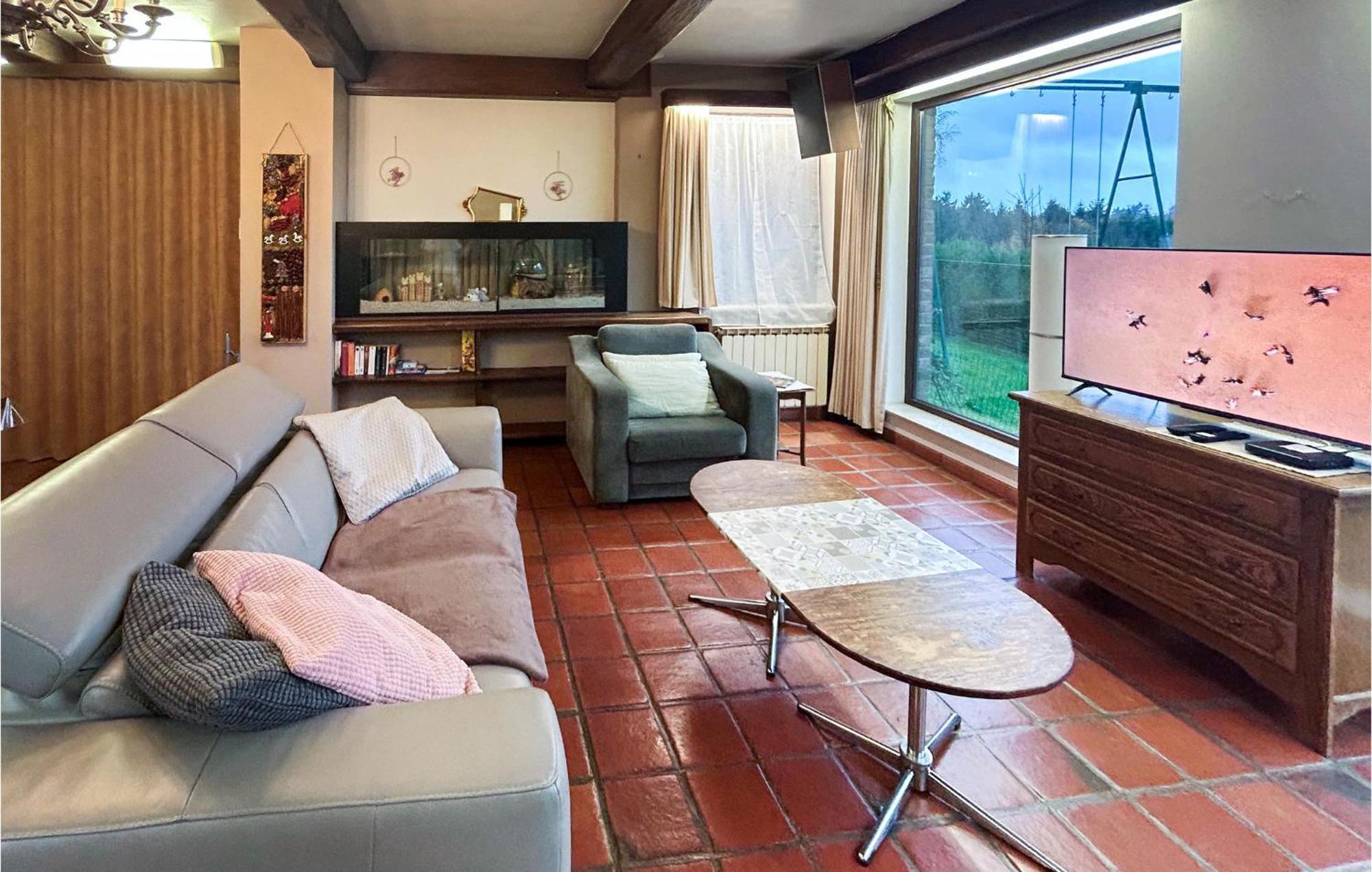 Stunning Apartment In Bastogne With Wifi Kültér fotó